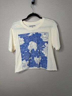Chemistry Womens Floral Graphic Boxy Crop Top Cream Blue Medium Cotton Blend